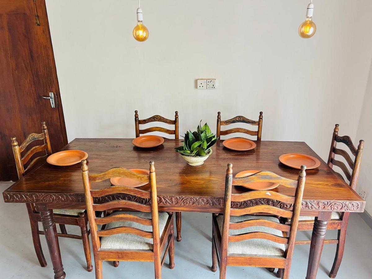 Sea Frame By Walkseylon Bed and Breakfast Hikkaduwa Esterno foto