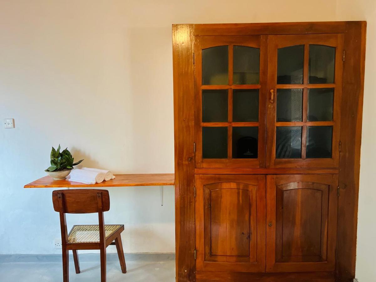 Sea Frame By Walkseylon Bed and Breakfast Hikkaduwa Esterno foto